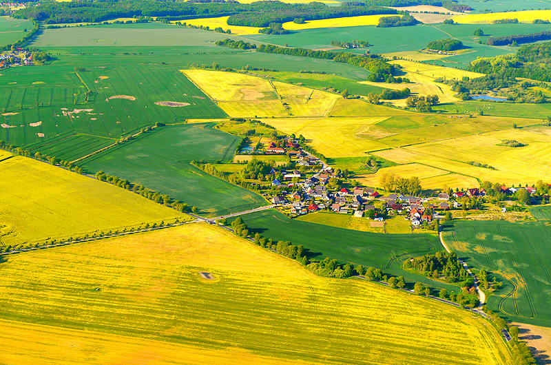zur Übersicht Flugaufnahmen Muttland