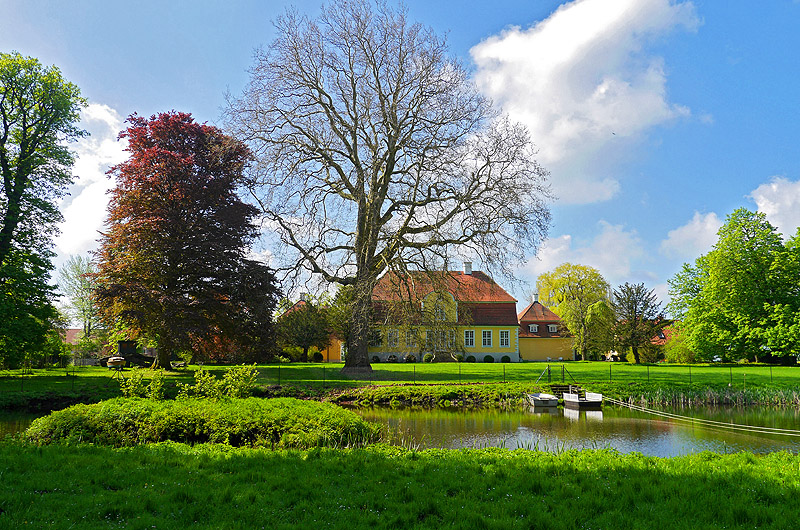 zur Übersicht Schlösser & Herrenhäuser 3
